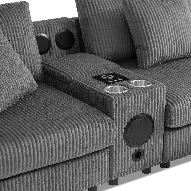 Canapé d'angle en velours côtelé de 290 cm avec haut-parleurs Bluetooth, chargeur USB, porte-gobelets et pouf - ModernLuxe