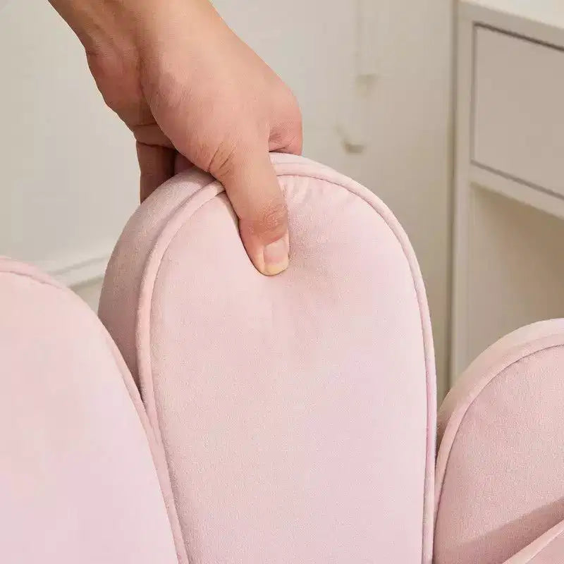 Fauteuil d'appoint en velours avec oreillers