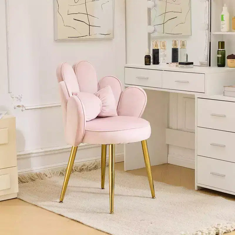 Fauteuil d'appoint en velours avec oreillers