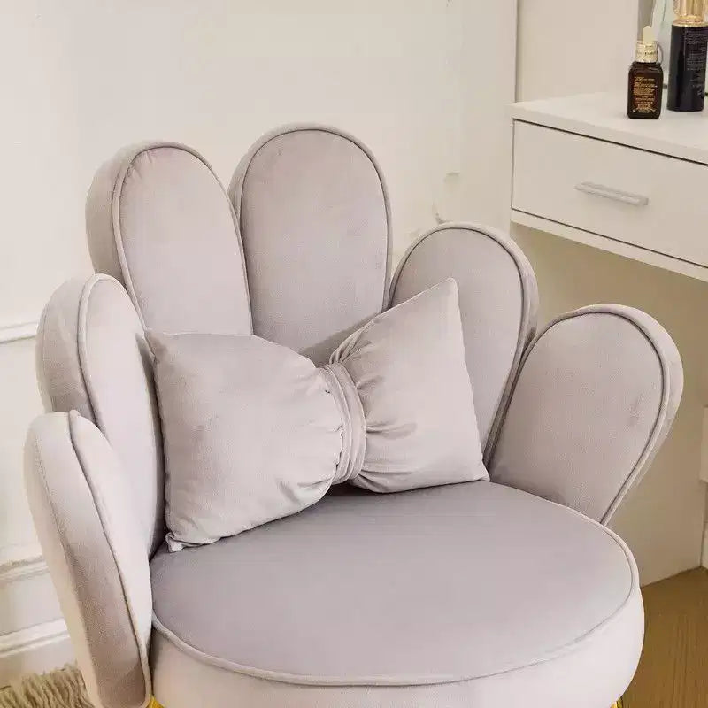 Fauteuil d'appoint en velours avec oreillers