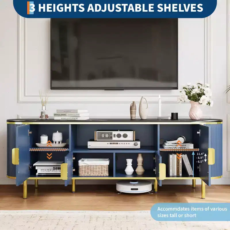 Meuble TV cannelé de 70 po avec plateau en faux marbre, Centre de divertissement pour téléviseurs jusqu'à 80 pouces, Console média en bois avec portes coulissantes à profil incurvé