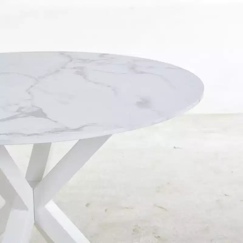 Table à manger rétro de 107 cm pour 4 à 6 personnes, table de cuisine avec plateau rond et pieds croisés, table ronde pour salon, salle à manger