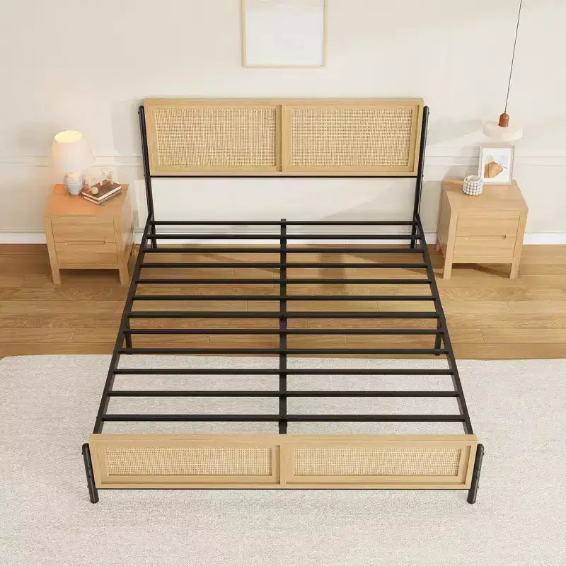 Cadre de lit Queen Size avec tête et pied de lit en rotin, Cadre de lit Queen Bohème, Pas besoin de sommier tapissier, Sans bruit, Cadre de lit en bois