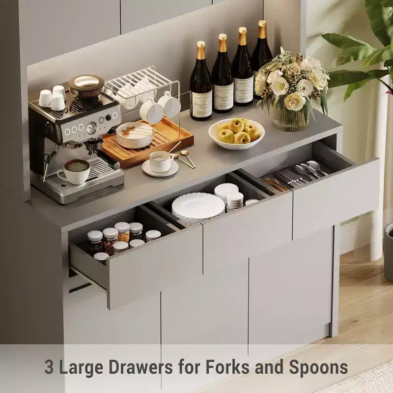 71" Armoire de cuisine haute avec étagères et portes réglables, étagère pour micro-ondes, bar à café avec lumières LED et station de recharge, pour salon