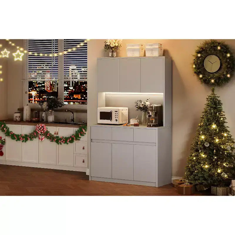 71" Armoire de cuisine haute avec étagères et portes réglables, étagère pour micro-ondes, bar à café avec lumières LED et station de recharge, pour salon