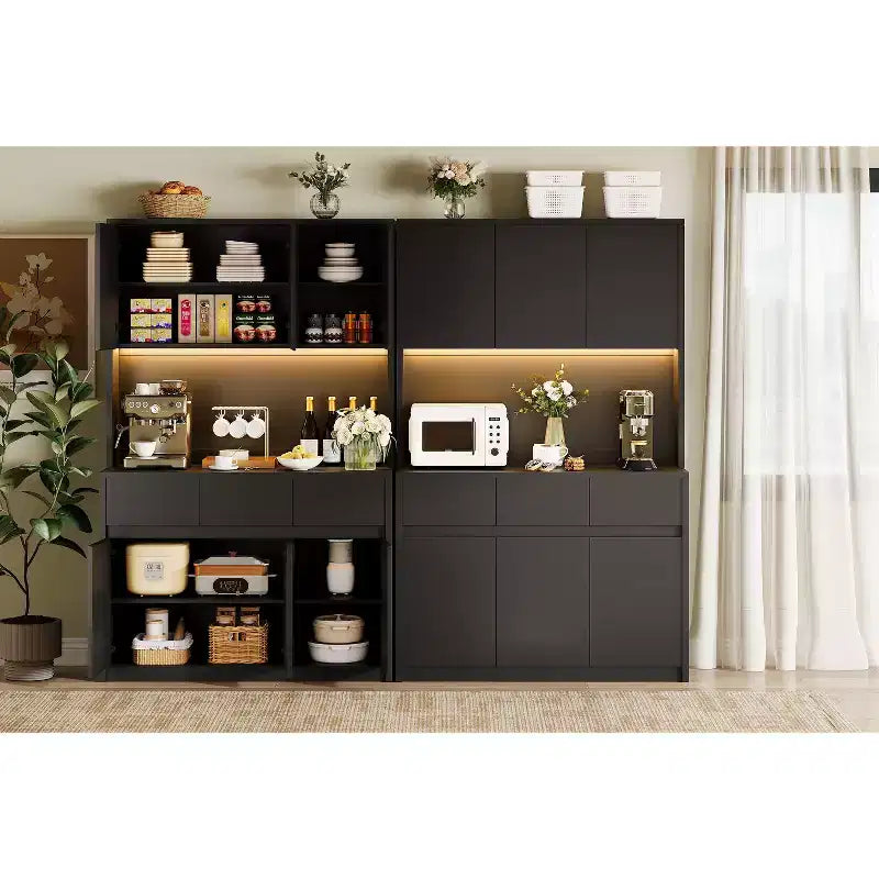 71" Armoire de cuisine haute avec étagères et portes réglables, étagère pour micro-ondes, bar à café avec lumières LED et station de recharge, pour salon